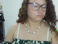 Amateur Free Porn Cam of Curly_greeneyed