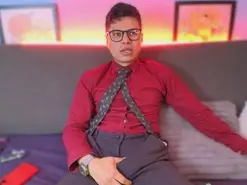 Amateur Adult Video Chat of AquilesTaylor