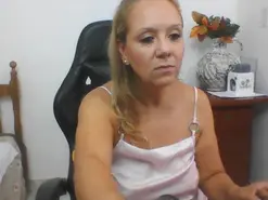 Amateur Adult Webcams of yeslluisa3072