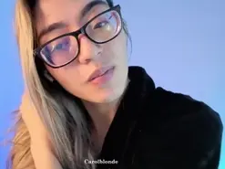 Amateur Live Porn of carol_blonde