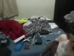 Amateur Adult Video Chat of JohnnyComelatey