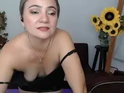 Amateur Adult Webcam of ana_milf