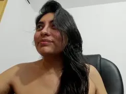 Amateur Live Sex Cam of miss_eylens