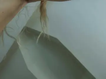 Bongacams Watch Live Sex Cams of IceBlueBabe