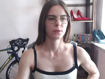 Bongacams Watch Live Sex Cams of MegiKiss