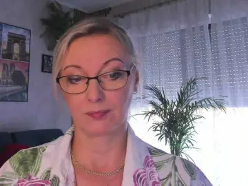 Bongacams Watch Live Sex Cams of SoftVANESSA