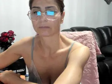 Privates for 90+ tokens sex chat