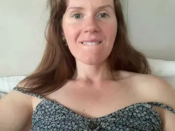 Bongacams Sex Chat of REDHEADROSIE
