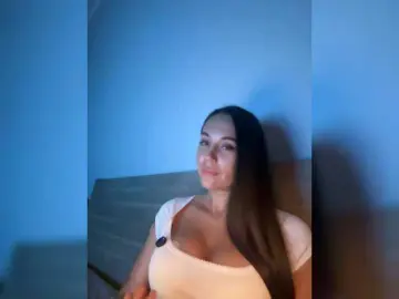 Bongacams Sex Chat of QWEENII