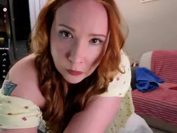 Bongacams Adult Webcams of ScarletCarnally