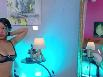 Bongacams Watch Live Sex Cams of cutepetitee