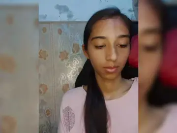 Bongacams Sex Cam of AlinaPopy