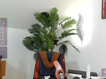 Bongacams Free Porn Cam of karlahartley