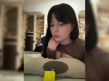Bongacams Free Porn Cam of HellMor