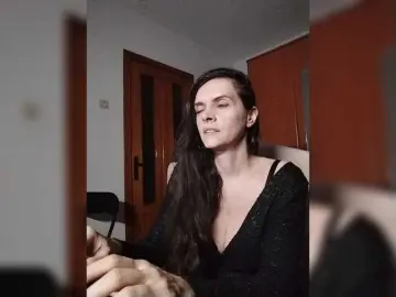 Bongacams Adult Video Chat of SexQueen11