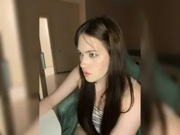 Bongacams Sex Cam of Alicedoll7