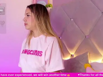 Bongacams Watch Live Sex Cams of MeganRosse1