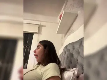 Bongacams Free Live Porn of SallyeLeins