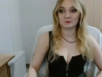 Bongacams Watch Live Sex Cams of AlmaNatural