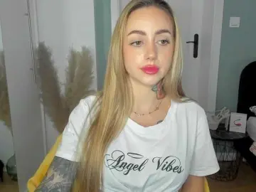Bongacams Free Live Porn of SEXYcoralie