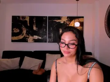 Bongacams Free Porn Cam of MollyJones