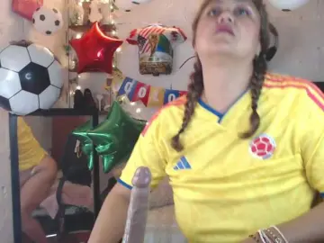 Bongacams Watch Live Sex Cams of missrosariostepmoan