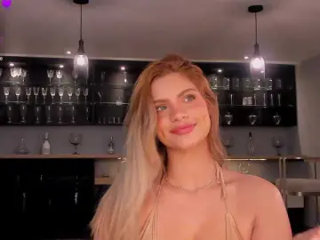 Bongacams Sex Cam of KyomiVelvet