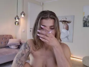 Bongacams Live Sex Cam of LennaGodess