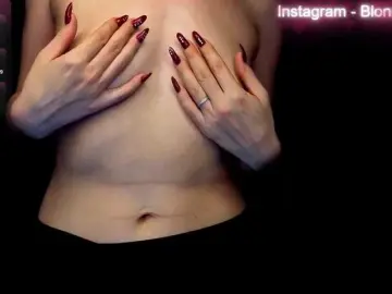 Bongacams Live Porn of BlondIce
