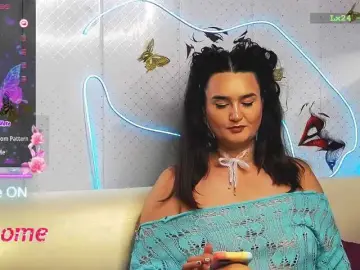 Bongacams Sex Cam of WickedButShy
