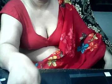 Bongacams Private Sex Chat of Indianbhabhimilf40