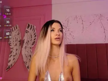 Bongacams Free Porn Cam of PinkySparkss