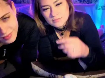 Bongacams Watch Live Sex Cams of 2Laski2