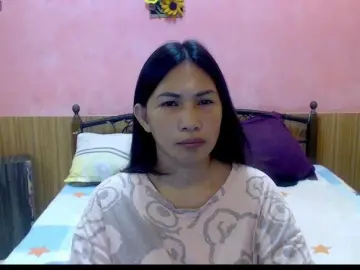Bongacams Live Sex Cam of kimikosnowie