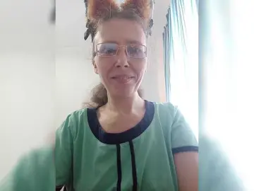 Bongacams Sex Cam of -queen-margo-