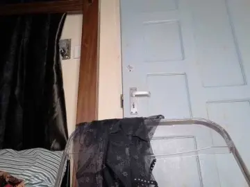 Bongacams Live Sex Cam of bigzonroe24