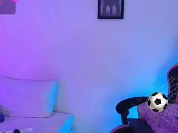 Bongacams Watch Live Sex Cams of alaiasweet