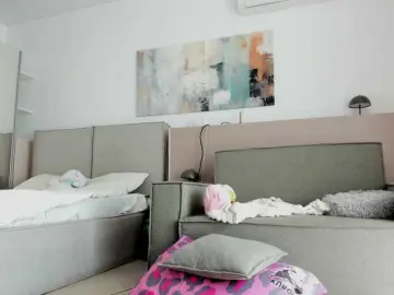 Bongacams Watch Live Sex Cams of Neith-Cole