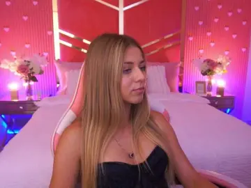 Bongacams Free Live Porn of LoveeDove