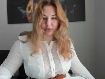 Bongacams Best live sex cam show of AvaQueen
