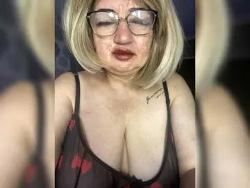 Bongacams Watch Live Sex Cams of SVETIKBOMBOCHKA