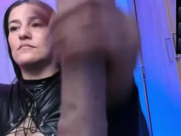 Bongacams Watch Live Sex Cams of Saskyaajohnson