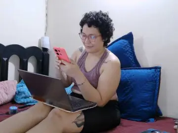 Bongacams Sex Cam of onlyLuxas23