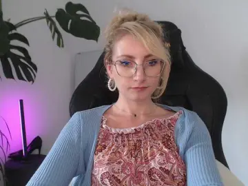 Bongacams Sex Cam of CinderellaMoon