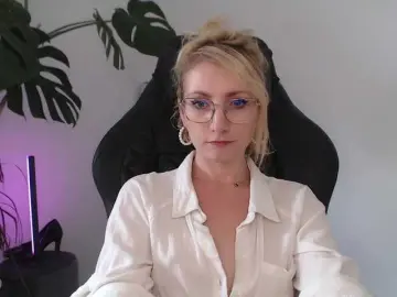 Bongacams Live Sex of CinderellaMoon
