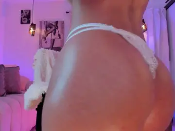 Bongacams Watch Live Sex Cams of IsabellaLux-