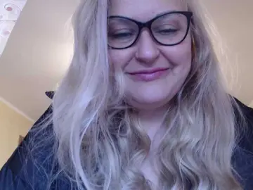 Bongacams Best live sex cam show of WifeyNusha