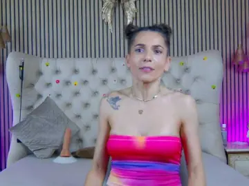 Bongacams Live Sex Cam of TastyShow