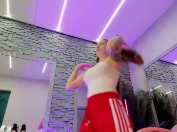 Bongacams Best live sex cam show of Reina-Cummings