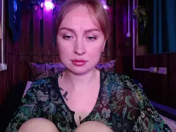 Bongacams Nude Webcam of Bobby-MiMi